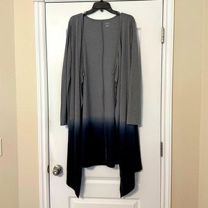 EUC WORTHINGTON. SZ LARGE. grey full length open sweater - color fades to blue